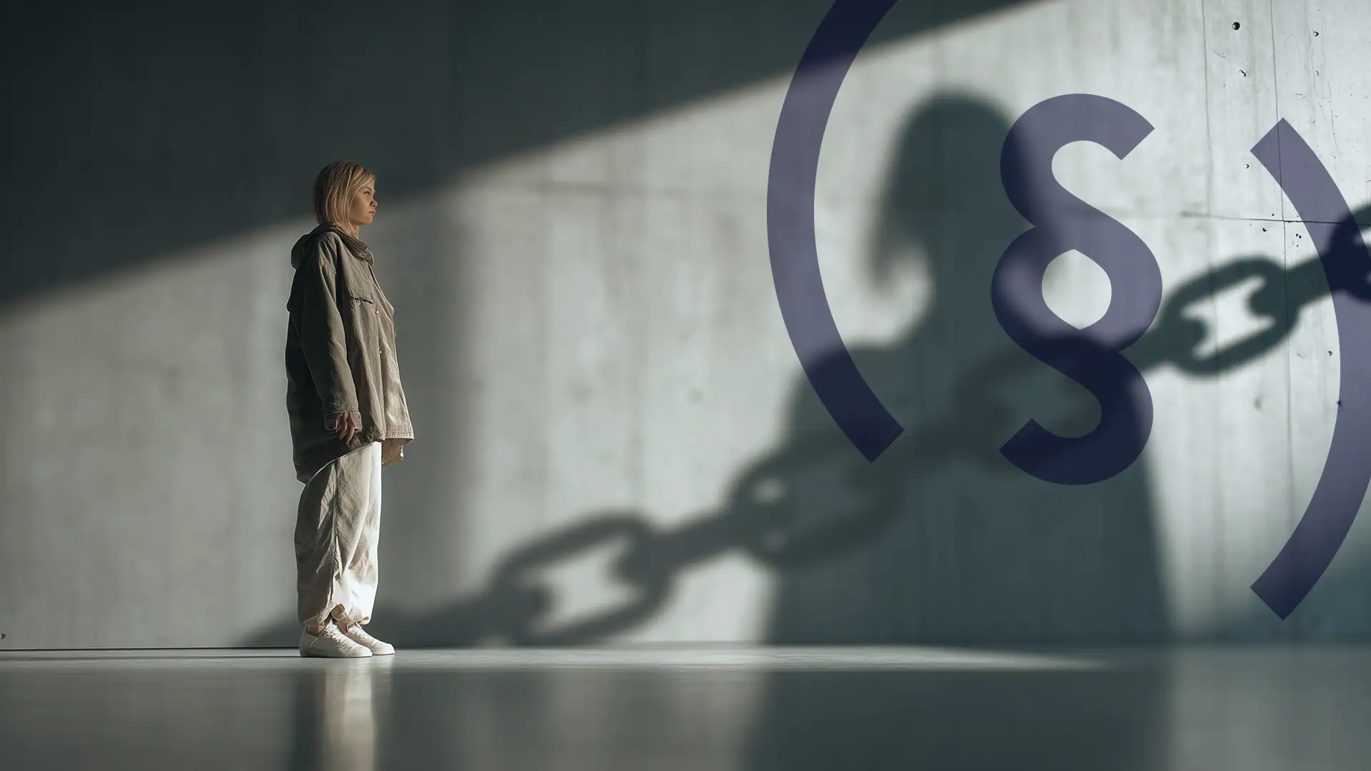 Se explica la esclavitud según el artículo 104 del Código Penal (StGB). Cuándo existe una situación similar a la esclavitud y qué consecuencias legales se derivan. Infórmese ahora.