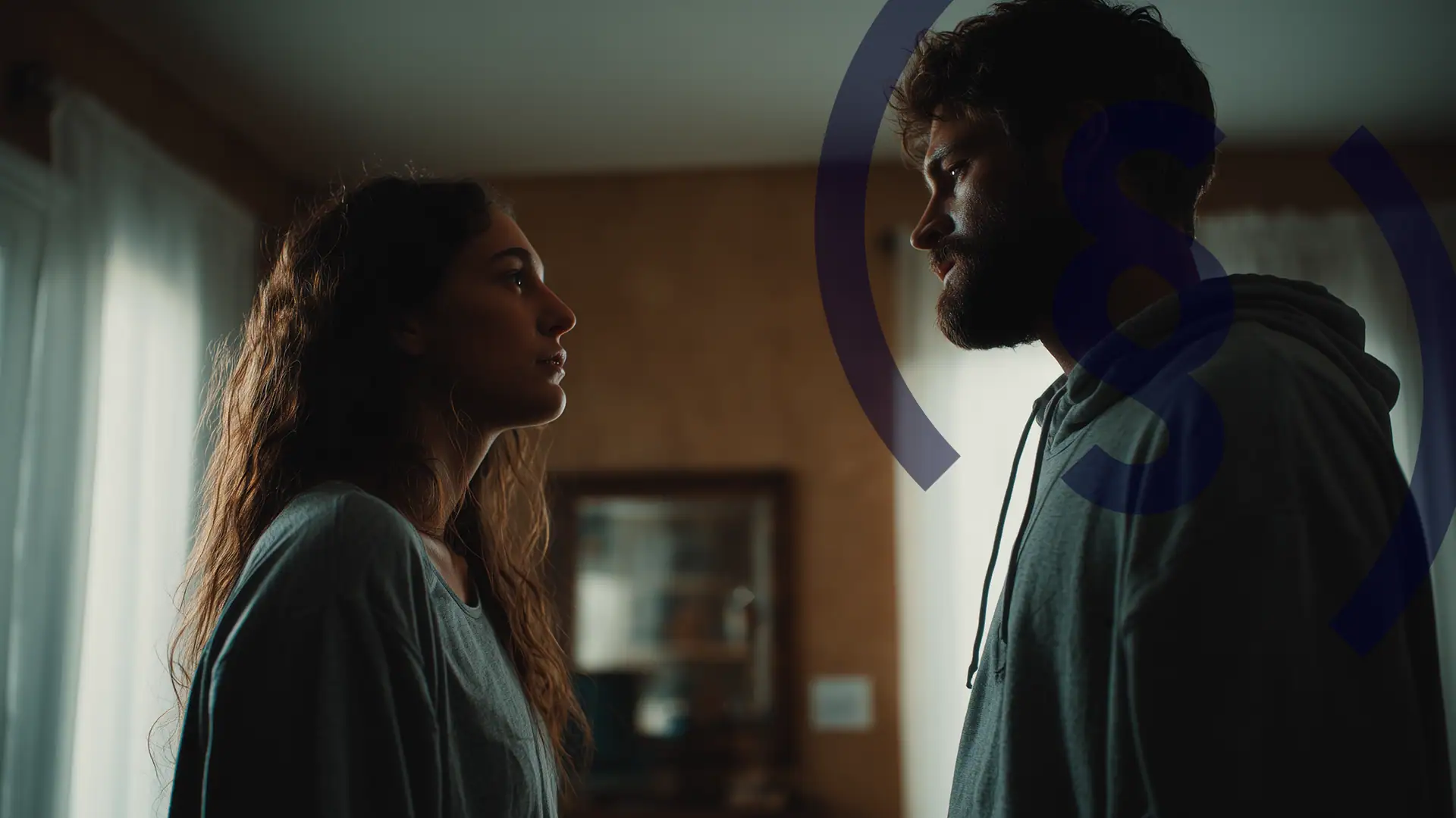 Coacción grave según el artículo 106 del Código Penal (StGB) explicada de forma sencilla. Cuándo una amenaza o violencia se considera cualificada y qué penas se imponen.